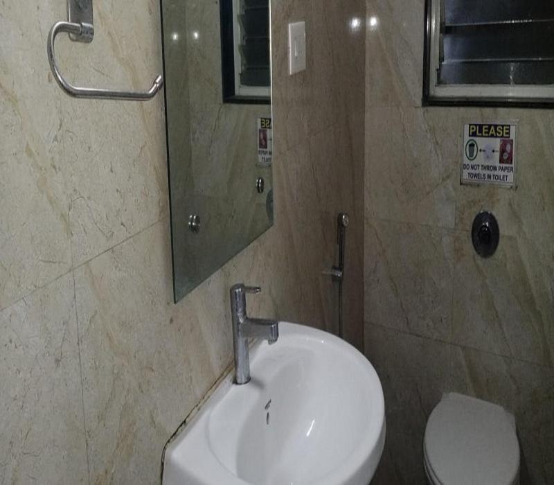 Hotel White House Пуна Экстерьер фото